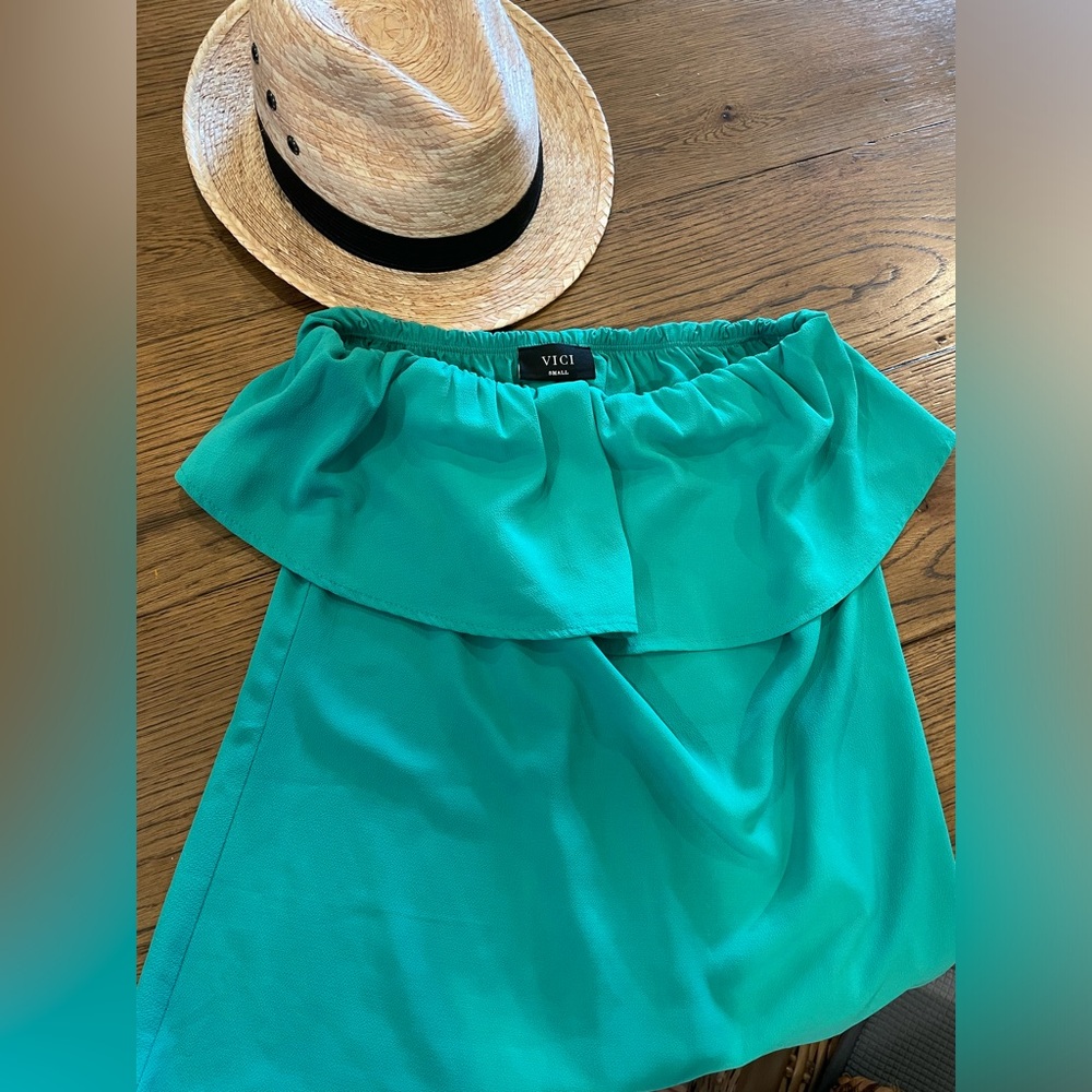 Vici tube top